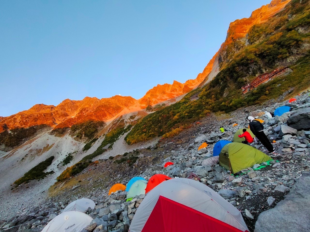 涸沢カールでテント泊 Camp Kims